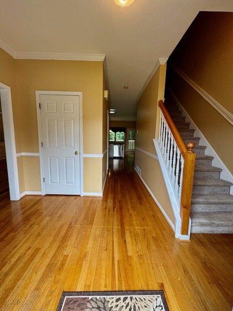 1435 GREAT OAKS Drive