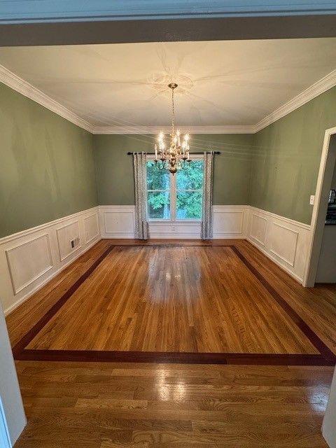 1435 GREAT OAKS Drive