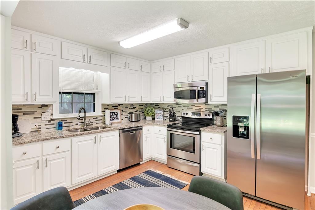 Hidden Hills - Residential Lease