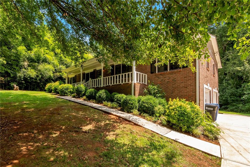 Hidden Hills - Residential Lease