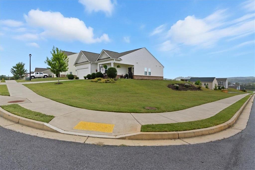 300 Pescara Court NW