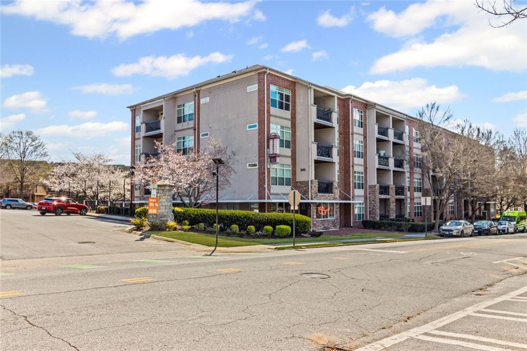 840 United Avenue Southeast 401