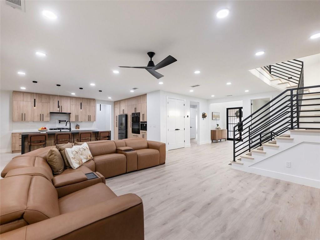 360 MARY ALICE PARK Road