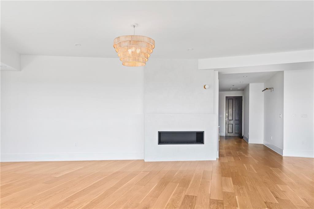 2881 Peachtree Road NE 2201