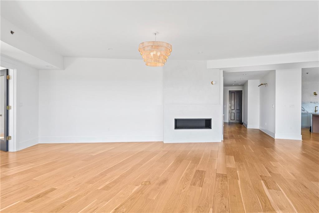 2881 Peachtree Road NE 2201