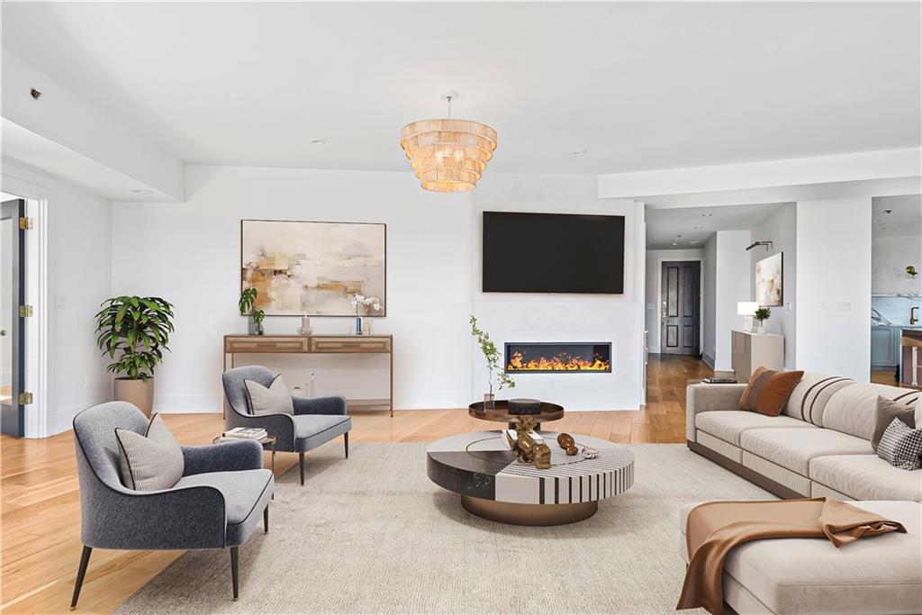 2881 Peachtree Road NE 2201