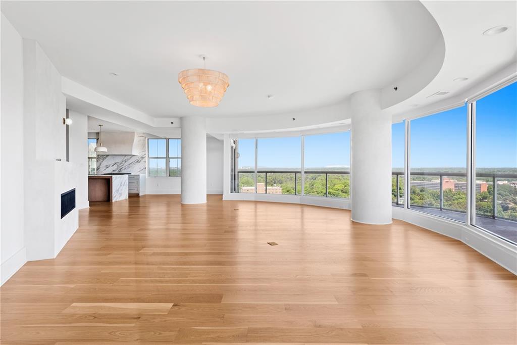 2881 Peachtree Road NE 2201