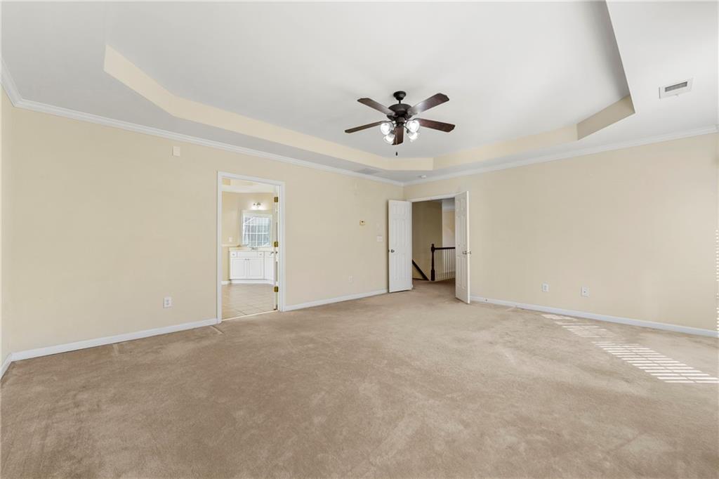 Lakefield Manner - Residential