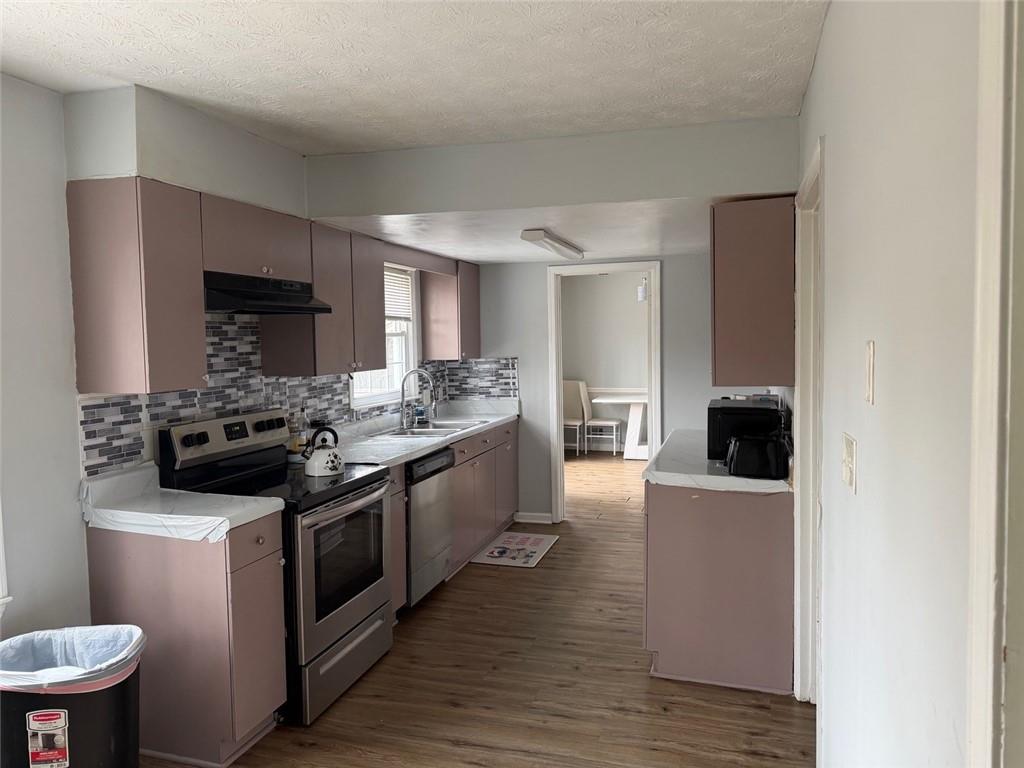 5806 Windermere Court