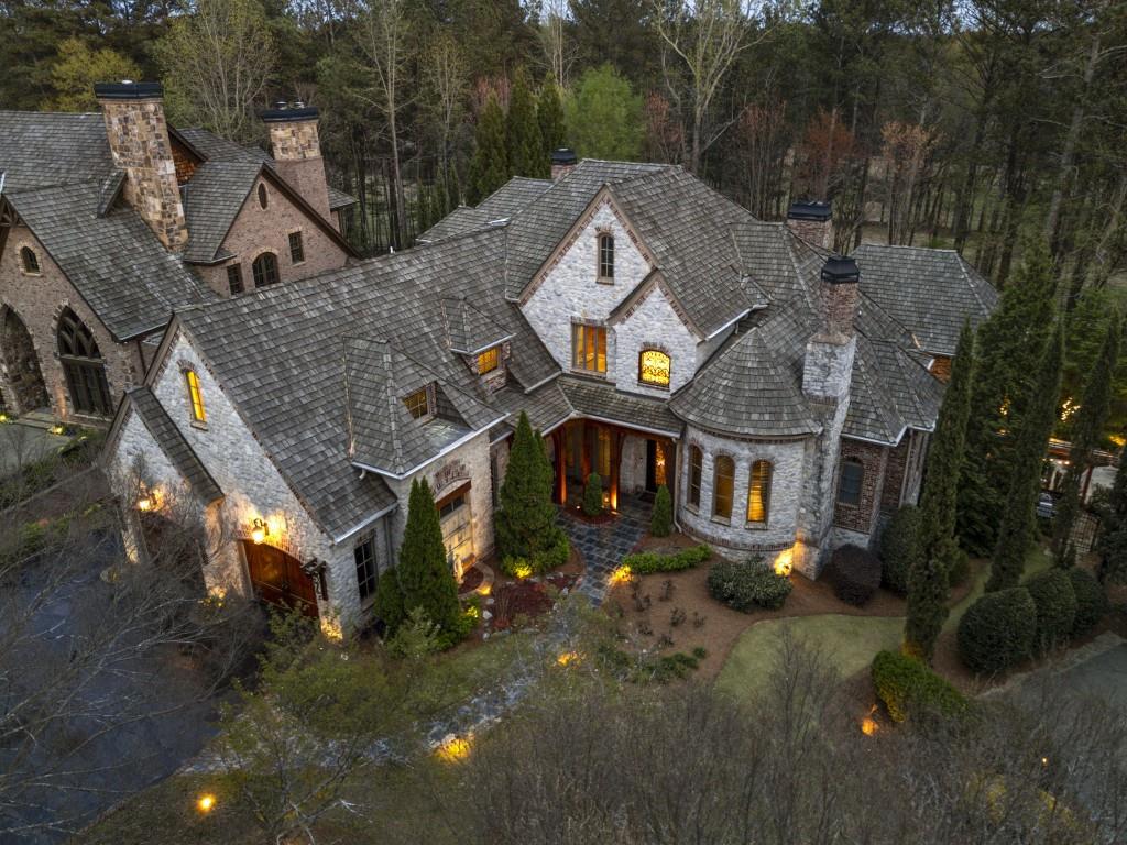 290 Ardsley Lane, Alpharetta, Georgia image 1