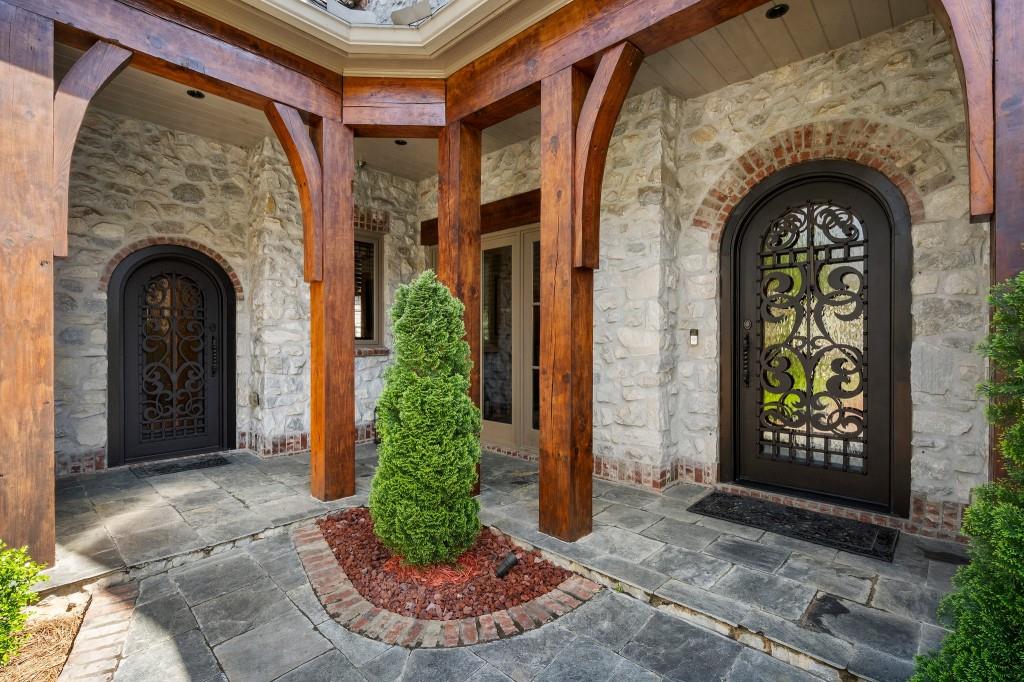 290 Ardsley Lane, Alpharetta, Georgia image 4