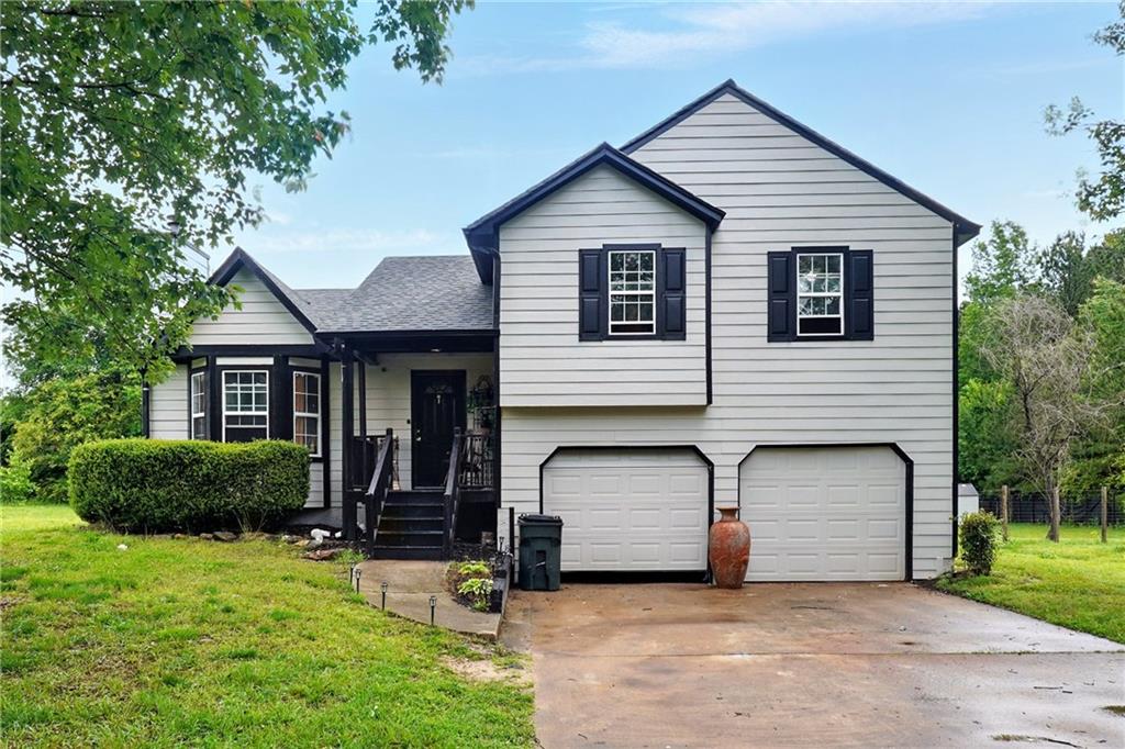 18 Amanda Drive, Dallas, Georgia image 1