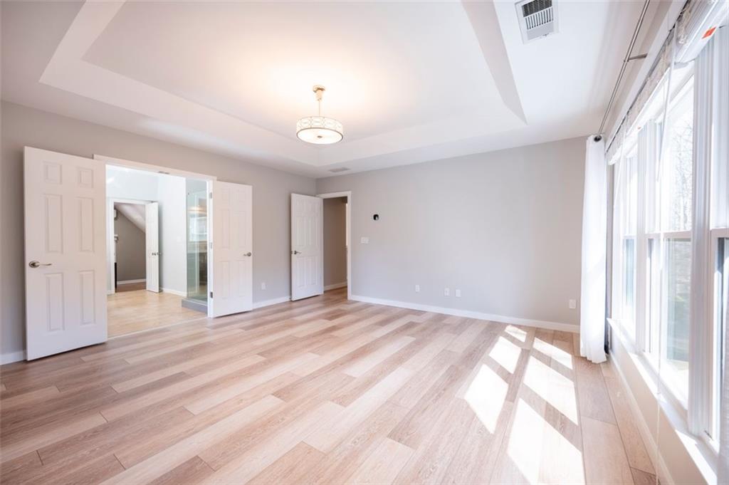 10715 Glenbarr Drive, Johns Creek, Georgia image 35