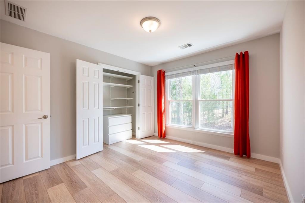 10715 Glenbarr Drive, Johns Creek, Georgia image 42