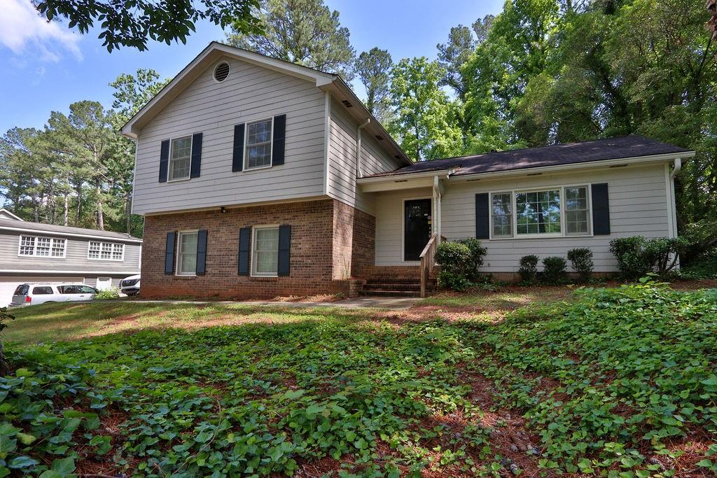 752 Roxboro Trace