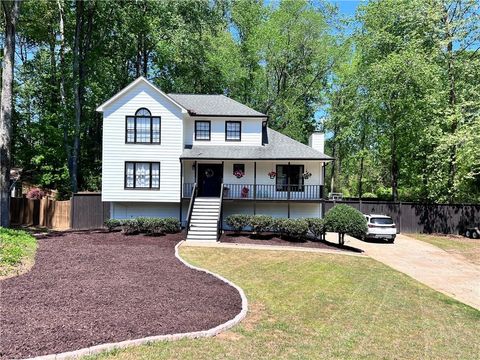 Photo of 3003 Maple Lane, Alpharetta, GA 30009 (MLS # 7753363)