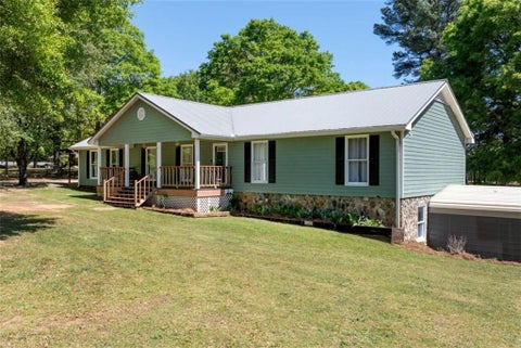 Homes For Sale - 73 Kellogg Drive<br/> Colbert, GA 30628