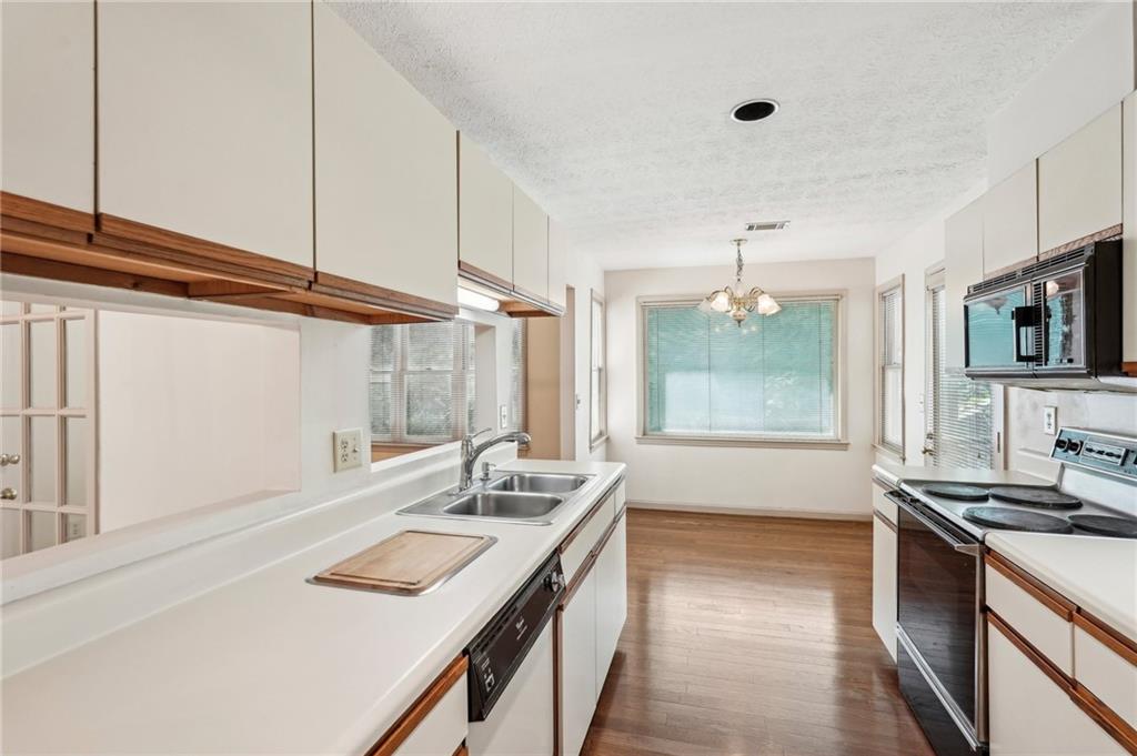 44 Saint Claire Lane, Atlanta, Georgia image 17