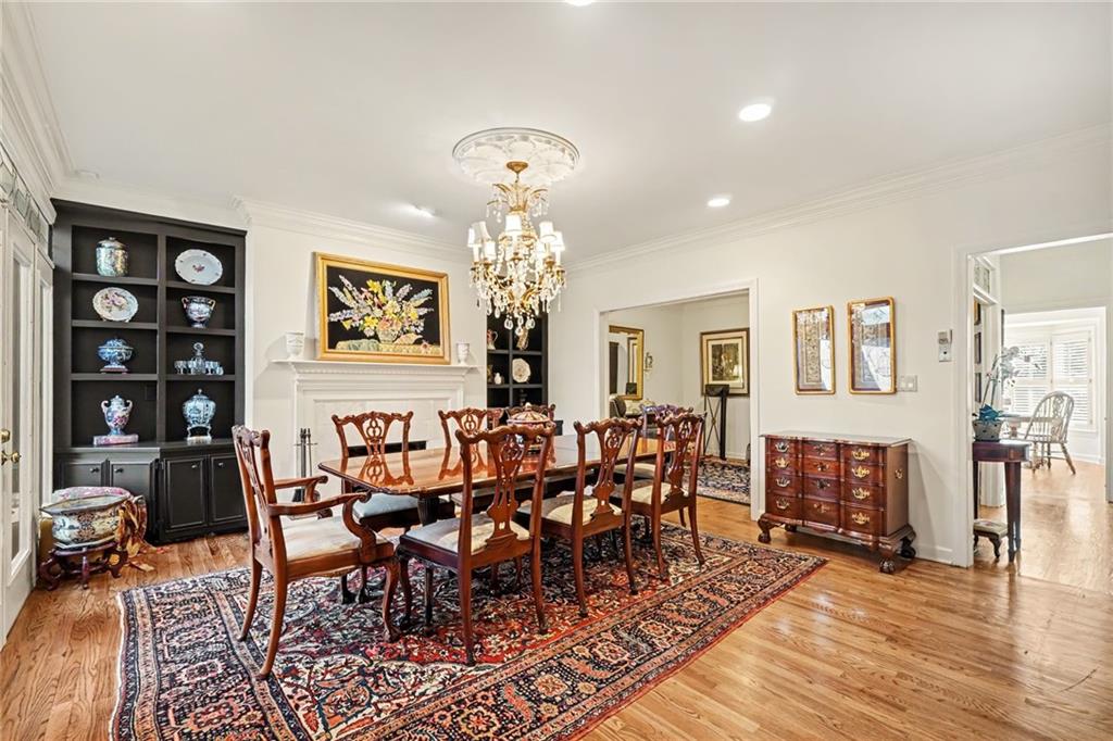 3685 Peachtree Road Northeast 16