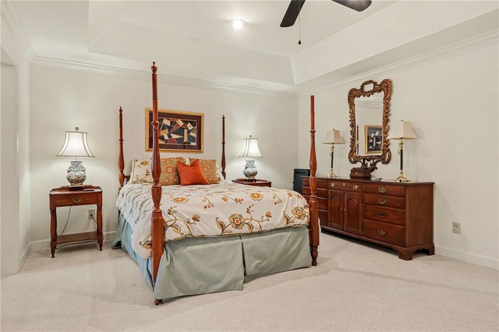 3685 Peachtree Road Northeast 16