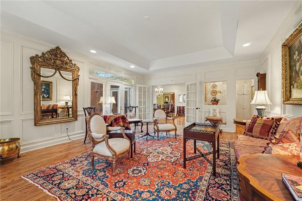 3685 Peachtree Road Northeast 16