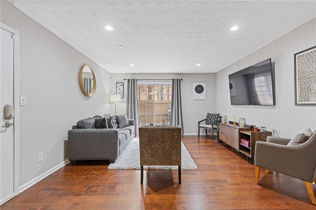 3135 Seven Pines Court 106