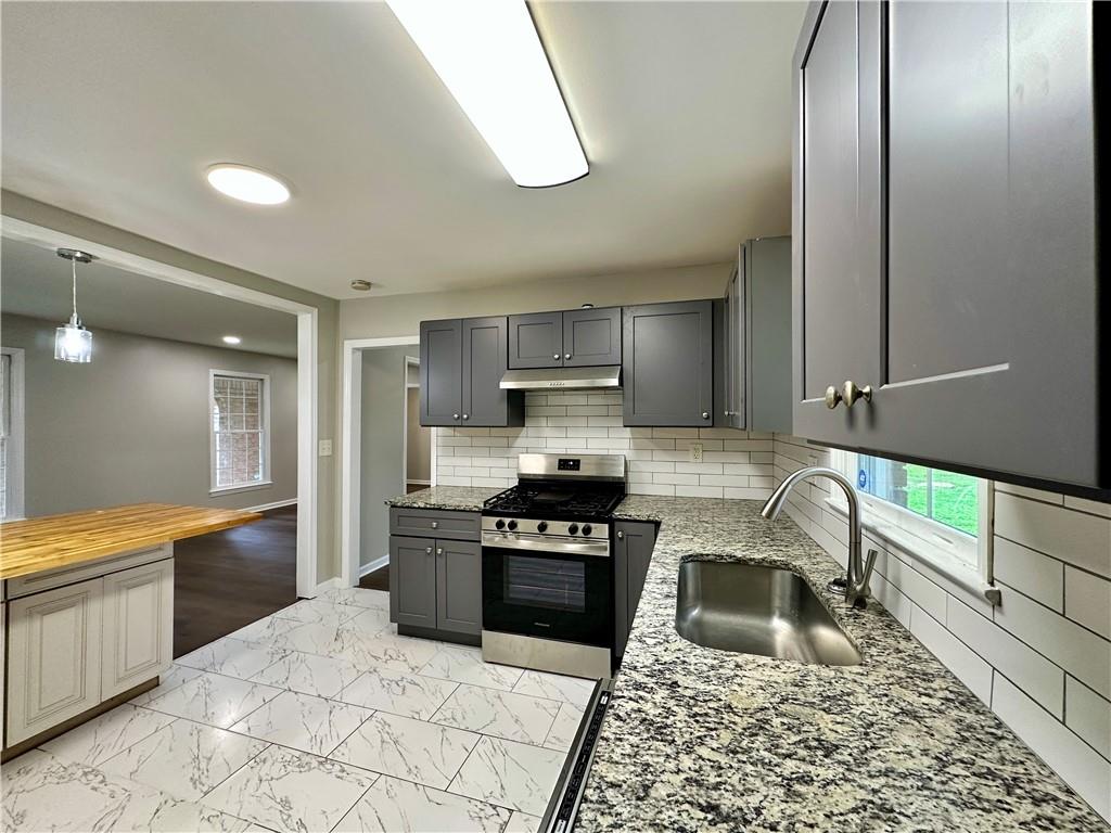 1620 Hebron Lane
