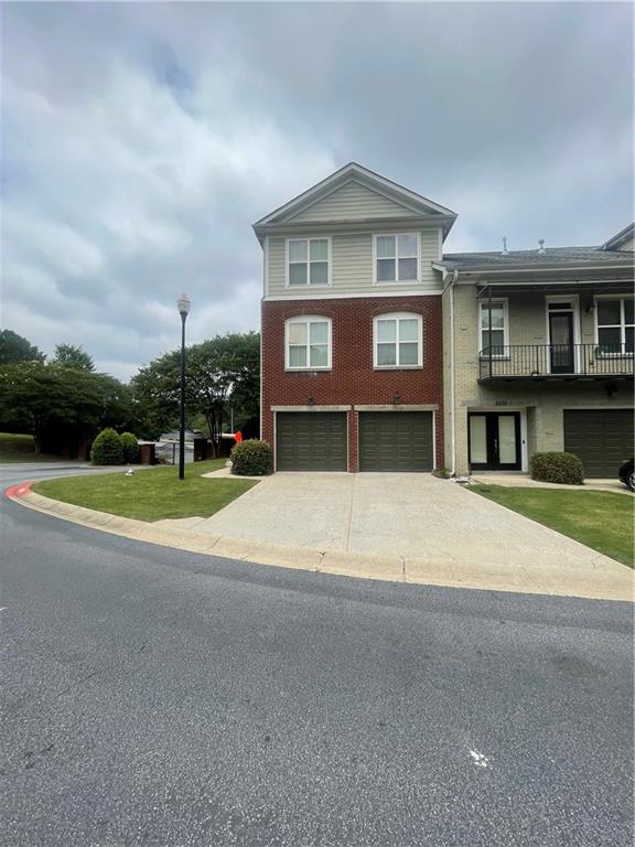 6035 Brookside Oak Circle