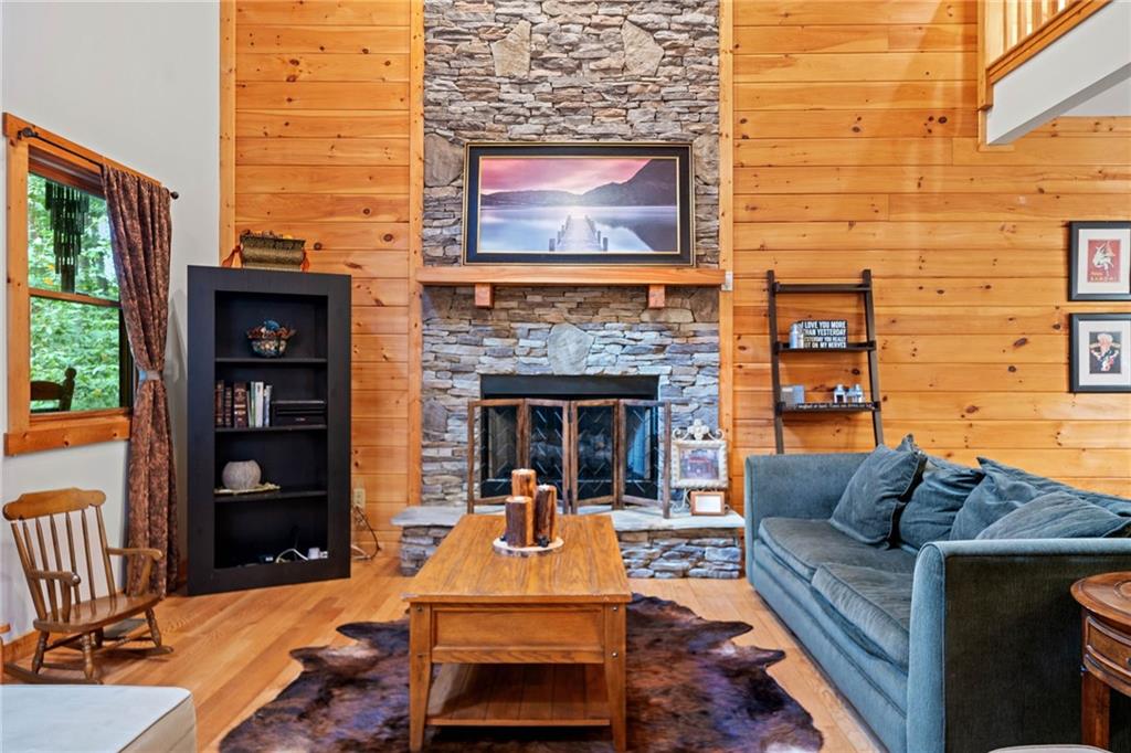 329 Vista Chalet Drive