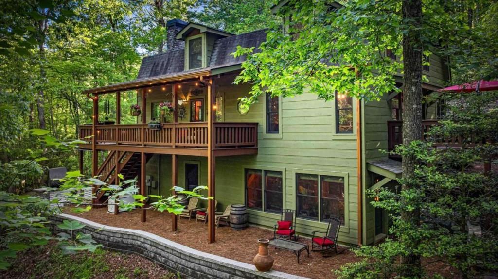 744 Dover Falls Trail