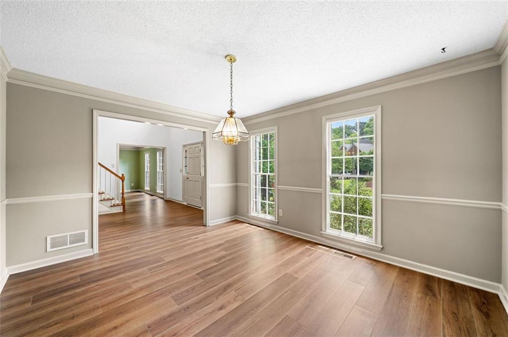 1387 Wynford Gate SW