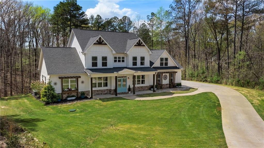 401 Blossom Trail