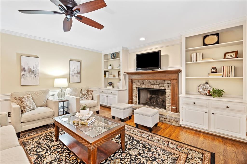 Windsor Oaks - Residential