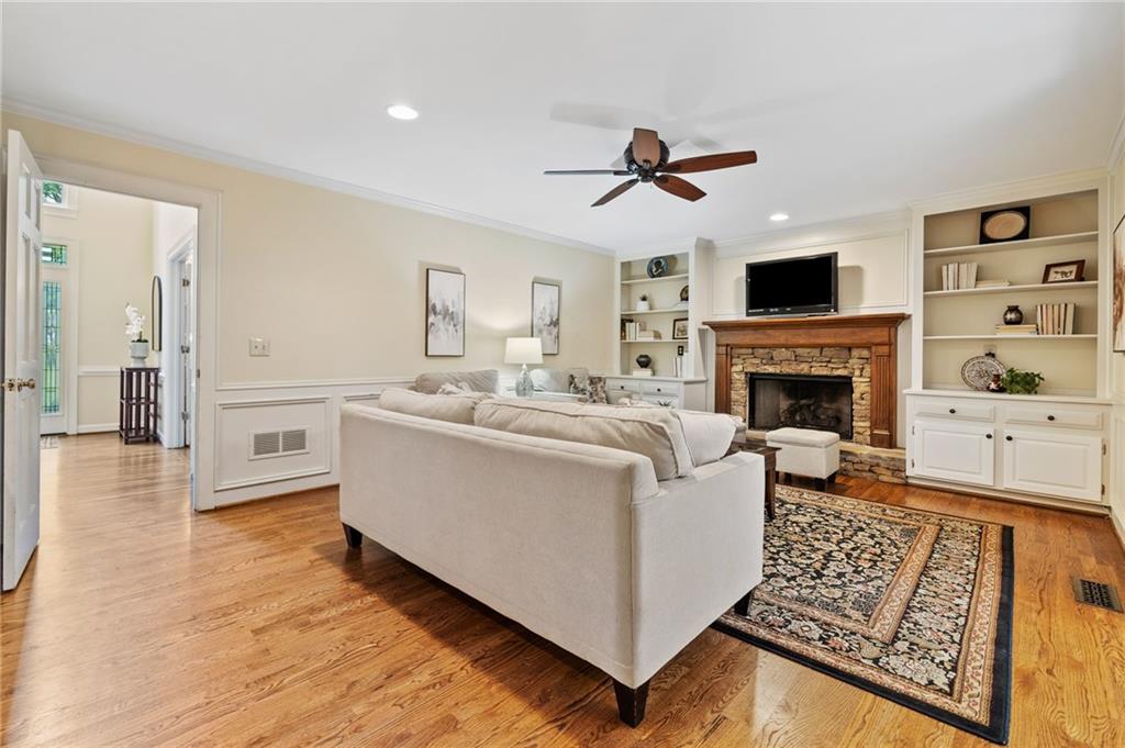 Windsor Oaks - Residential