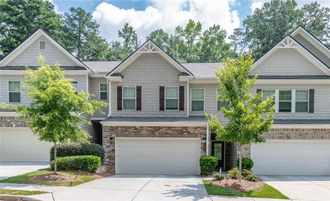 Townhouse For Sale - 2463 Shetley Creek Drive<br/> Norcross, GA 30071