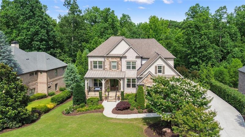 715 Creekside Bend