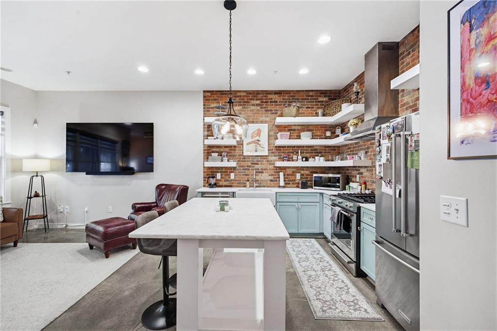 680 Greenwood Avenue NE 209