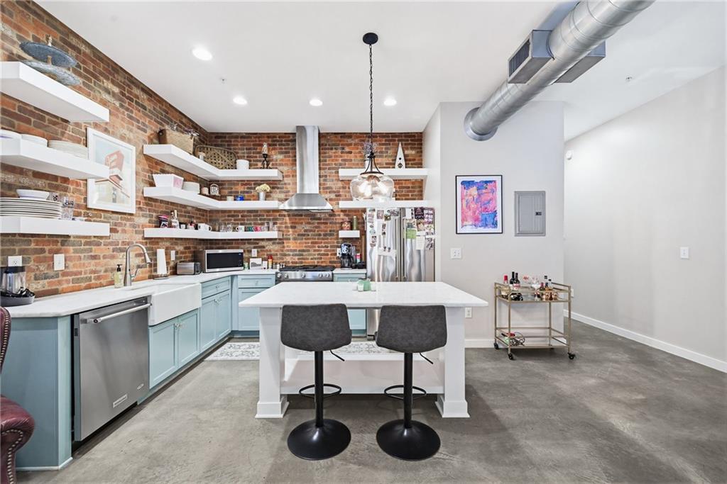 680 Greenwood Avenue NE 209