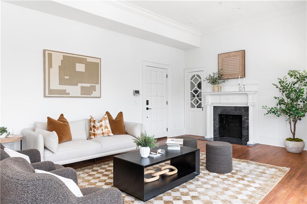 1585 S PONCE DE LEON Avenue NE 19