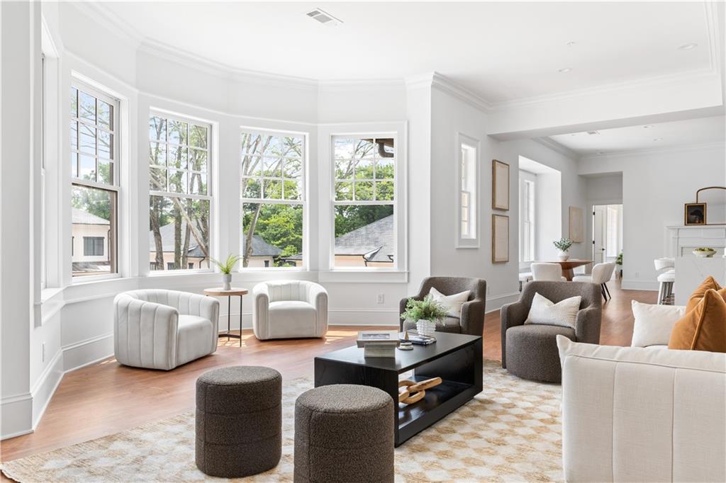 1585 S PONCE DE LEON Avenue NE 19