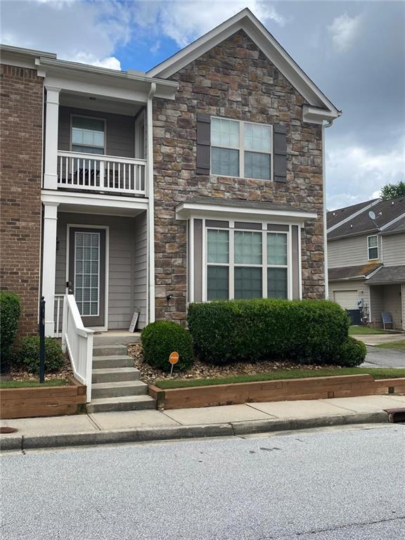 5740 Radford Loop