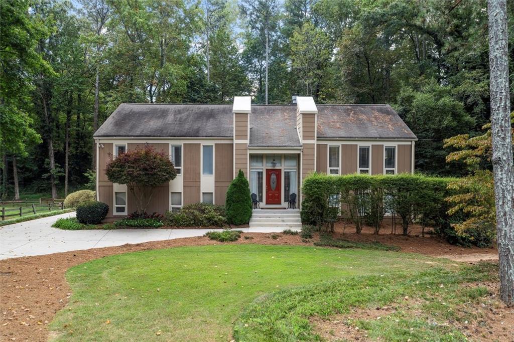 Lovely 4BD/4BA home offers the perfect blend of comfort, style, and functionality in one of East Cobb’s prime locations. Step into the Chef’s Kitchen, featuring painted cabinets, granite countertops, stainless steel appliances, double ovens, & hardwood floors—all opening to the keeping room, dining area, and living space for today’s ideal open-concept living. The main level boasts 3 spacious bedrooms & 2 full baths, plus a spectacular oversized screened-in porch—a true sanctuary to relax & enjoy Georgia’s beautiful weather. Downstairs, the terrace level creates a private retreat w/ a large primary suite featuring 4 closets, a spa-like bath w/a tiled shower & jetted tub, plus a media room & flexible space perfect for a home office, gym, or playroom. A charming gazebo completes the backyard oasis, offering a perfect spot to unwind. With TOP RATED EAST COBB schools & a layout ideal for multi-generational living, this home delivers both convenience and lifestyle.
Enjoy ample parking to host family gatherings & easy access to parks, shopping, dining, and everything East Cobb has to offer—all while coming home to a space designed for making memories.