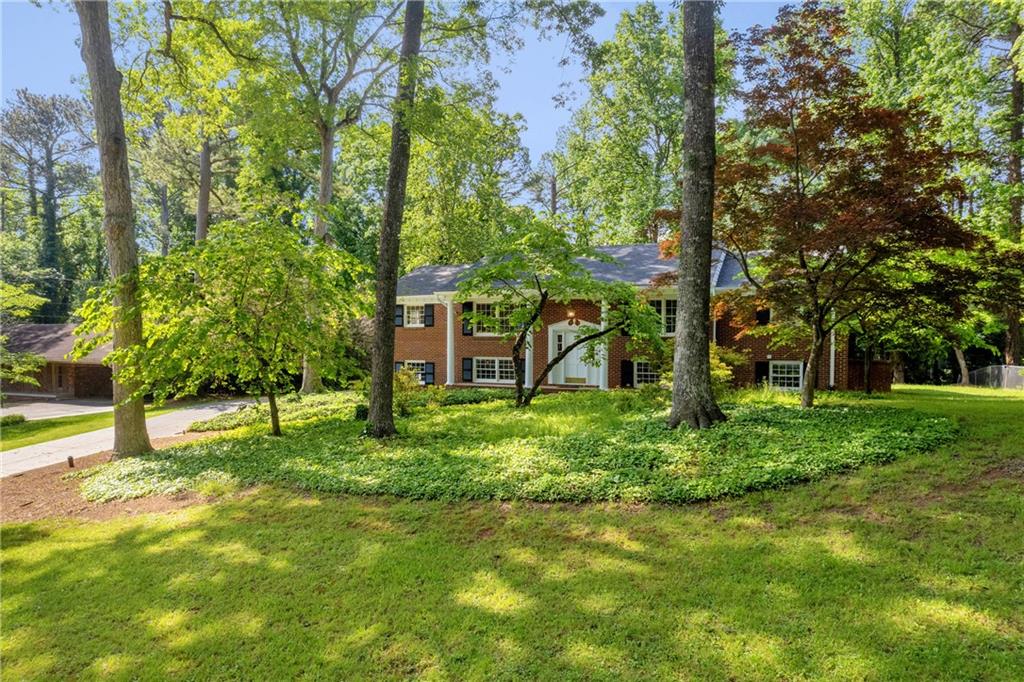 4331 E Kings Point Circle Cir, Dunwoody, Georgia image 2