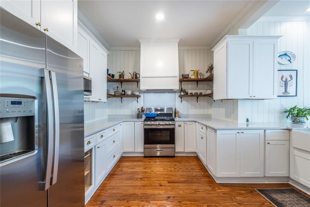 476 Sterling Street NE