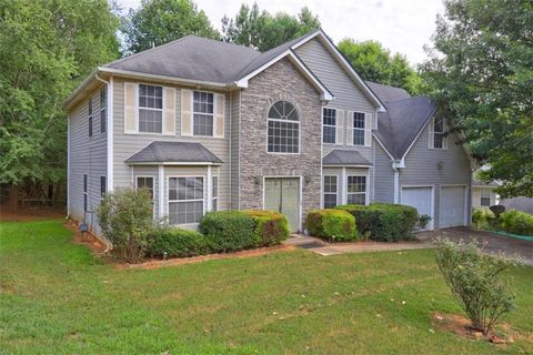 A home in Ellenwood