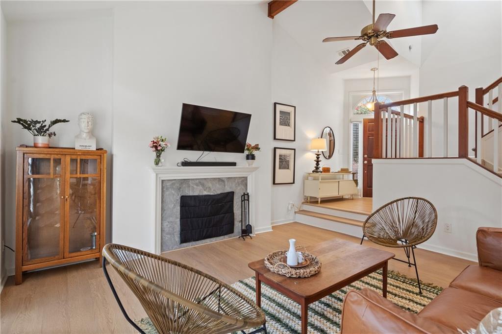 1827 Rockridge Place