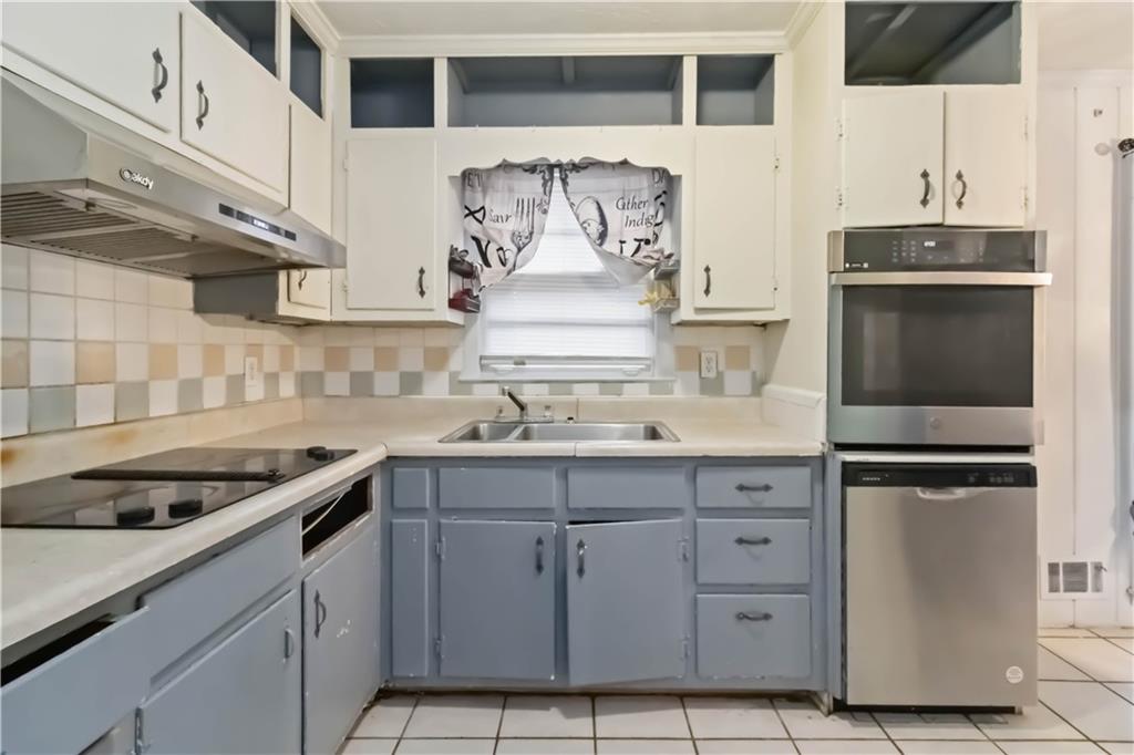 913 Longleaf Drive