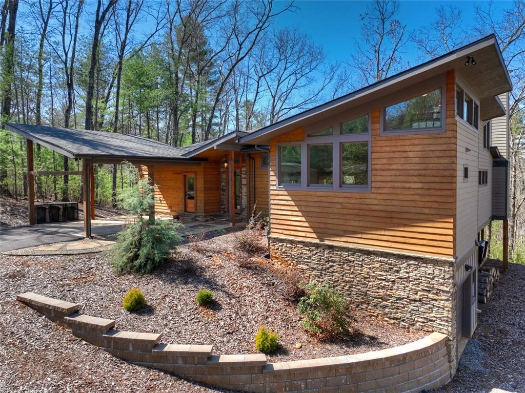 466 E Watersong Bluff