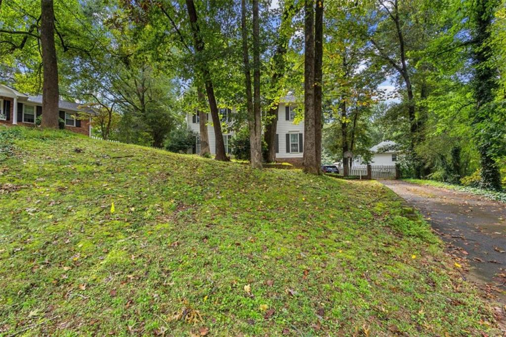 2182 Brookfield Drive
