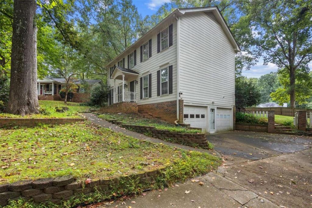 2182 Brookfield Drive